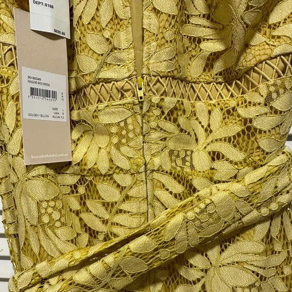 Keepsake Imagine Golden Yellow Lace Midi Dress size L / 8 - Picture 8 of 13